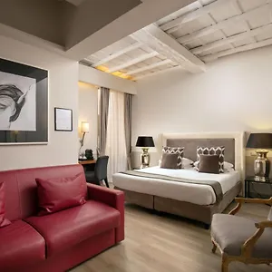 **** Otel Condotti Palace İtalya